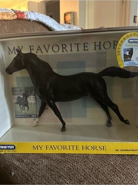 Breyer Black Beauty Collectible Horse Figurine with Yellow Horseshoe Label